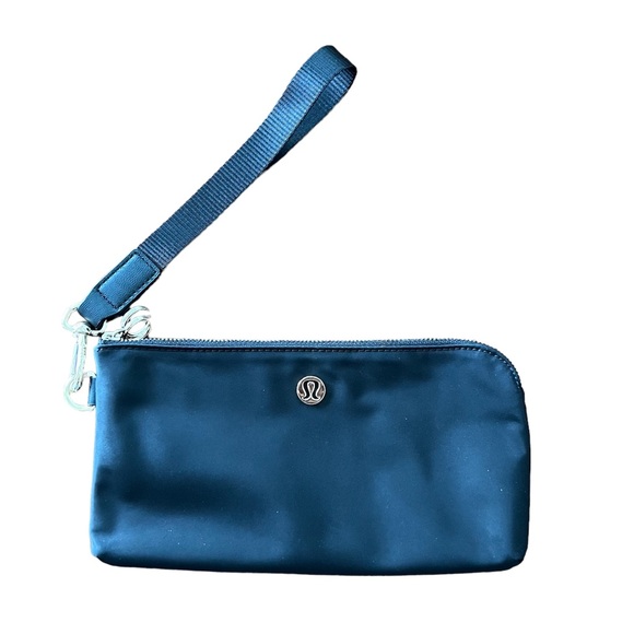 Lululemon black double pocket wallet wristlet - Picture 1 of 8